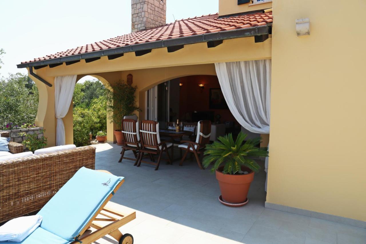 House 4 You Lumbarda Esterno foto